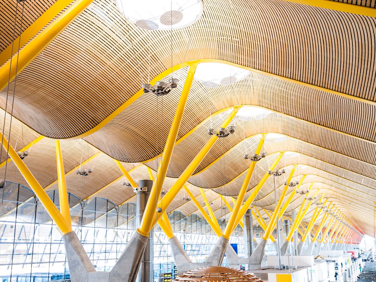 Airlines Call for Annual 4.9% Reduction in Spanish Airport Charges